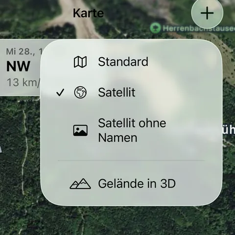 Das geöffnete Menü auf der Karte: Standard, Satellit (ausgewählt), Satellit ohne Namen und Gelände in 3D.